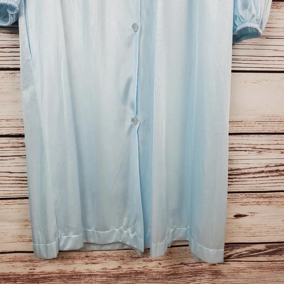 Movie Star Small Vinatge Blue Embroidered Nylon 2-Pc Matching Robe and Gown Set - Picture 7 of 12